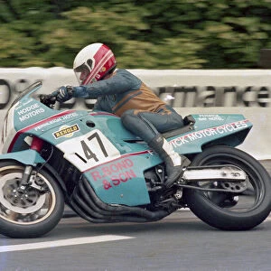 Steve Linsdell (Yamaha) 1986 Formula One TT