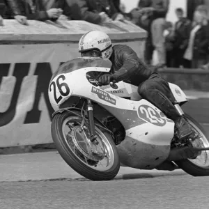 Steve Murray (Yamaha) 1971 Junior TT