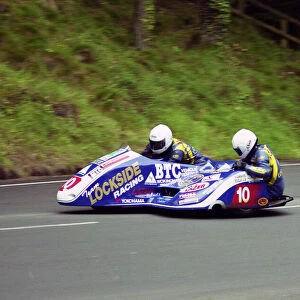 Steve Norbury & Andrew Smith (Lockyam) 2000 Sidecar TT