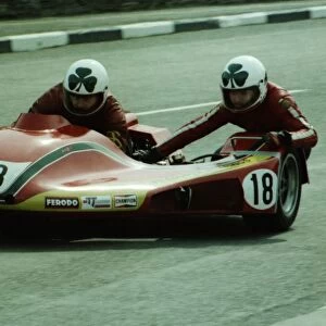 Steve Sinnott & Nick Walker (SWS Yamaha) 1980 Sidecar TT