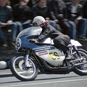Steve Tonkin (Crooks Suzuki) 1974 Senior TT