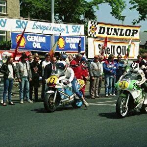 Steve Williams (Fowler Yamaha) and Robert Dunlop (Honda) 1988 Senior TT