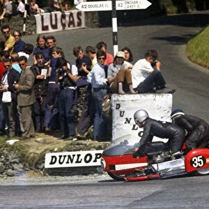Stuart Applegate & Rod Appleton (BMW) 1969 500 Sidecar TT