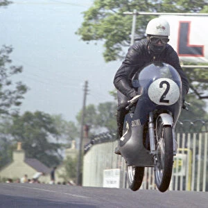 Stuart Graham (Suzuki) 1967 Ultra Lightweight TT
