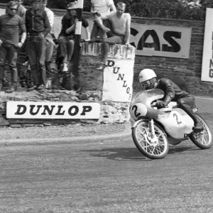 Stuart Graham (Suzuki) at Governors Bridge