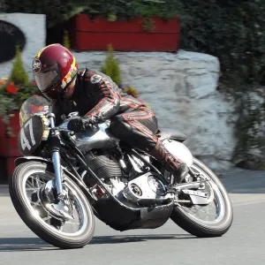 Stuart Robinson (BSA) 2010 Senior Classic TT