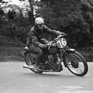 Sven Sorensen (Excelsior) 1949 Lightweight TT practice
