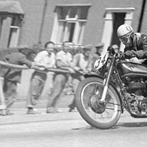 Sven Sorensen (Norton) 1950 Junior TT