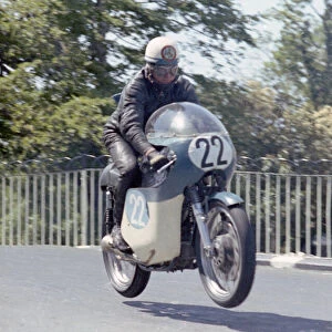 Syd Mizen (AJS) 1965 Junior TT