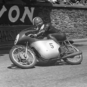 Tarquinio Provini (MV) 1959 Ultra Lightweight TT