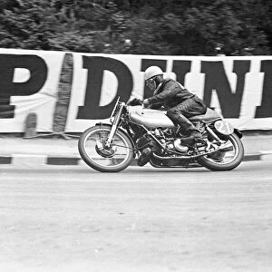 Ted Frend at Braddan Bridge: 1950 Senior TT
