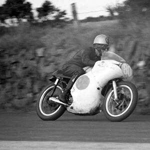 Terry Muir (Norton) 1962 Junior Manx Grand Prix practice