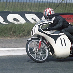 Thomas Fearns (Honda) 1967 50cc TT