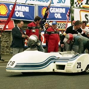 Tim Eade & Fred McDermott (Quirk Yamaha) 1988 Sidecar TT