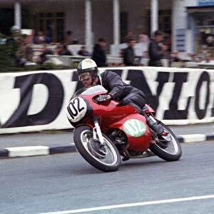 Tom Finlay at Quarter Bridge: 1965 Lightweight TT