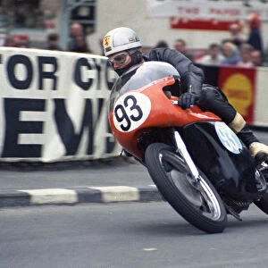 Tom Goodfellow (Norton) 1968 Junior Manx Grand Prix