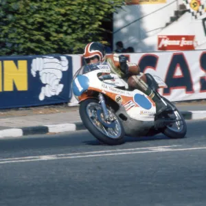 Tom Herron (Yamaha) 1975 Junior TT