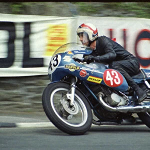 Tom Loughridge (Crooks Suzuki) 1974 Production TT