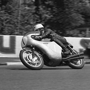 Tom Phillis (Honda) 1962 Junior TT
