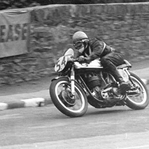 Tom Walker (Norton) 1960 Senior Manx Grand Prix