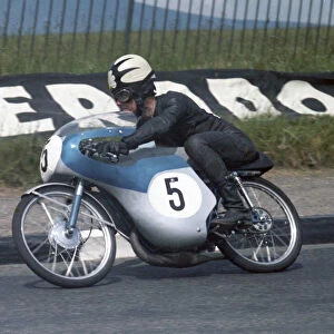 Tommy Robb (Suzuki) 1967 50cc TT