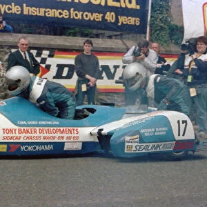 Tony Baker & Peter Harper (Yamaha) 1986 Sidecar TT
