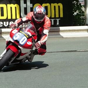 Tony Moss (Yamaha) 2002 Junior TT