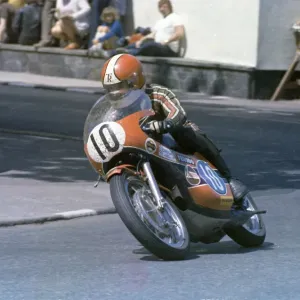 Tony Rutter (Yamaha) 1973 Junior TT Tony Rutter (Yamaha) 1973 Junior TT