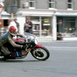 Tony Rutter (Yamaha) 1974 Junior TT Tony Rutter (Yamaha) 1974 Junior TT