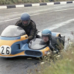 Tony Wakefield & Eddie Kiff (British Magnum) 1978 Sidecar TT