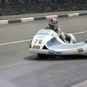 Trevor Brandreth & Fred Walker (BAC (S) 1980 Sidecar TT