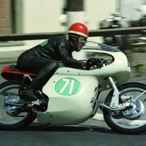 Trevor Holdsworth (Greeves) 1967 Lightweight TT