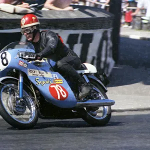 Trevor Holdsworth (Suzuki) 1969 Production TT