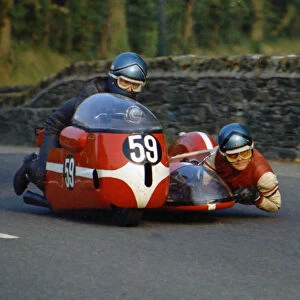 Trevor Ireson & G C Hunt (Triumph) 1971 500 Sidecar TT