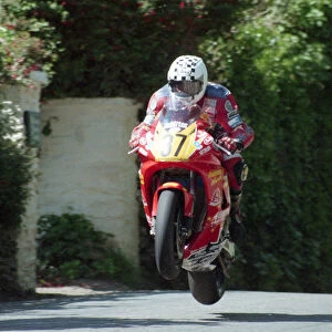 Uel Duncan (Robinson Honda) 2000 Senior TT