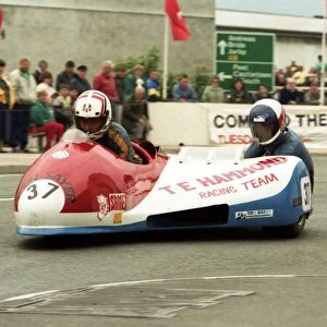 Vic Jefford & Peter Hill (Baker Yamaha) 1989 Sidecar TT