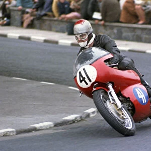 Vin Duckett (Aermacchi) 1968 Junior TT