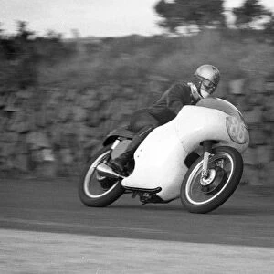 Vin Duckett (AJS) 1962 Junior Manx Grand Prix practice