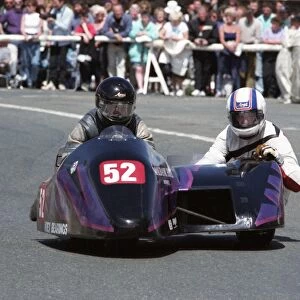 Vince Winstanley & Eric Ammann (Winstanley Yamaha) 1993 Sidecar TT