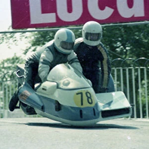 Vince Winstanley & Ken Harmer (Chrysler) 1976 1000 Sidecar TT