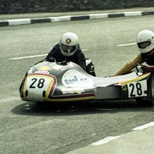 Wallace Coates & Ernie Coates (Windle Yamaha) 1980 Sidecar TT