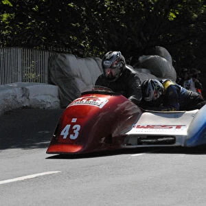 Wally Saunders & Eddie Kiff (Ireson Suzuki) 2009 Sidecar TT