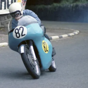 Walter Dawson (Seeley) 1974 Senior TT