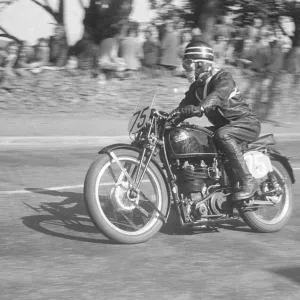 Walter Hancock (Velocette) 1952 Junior TT