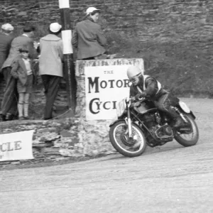 Walter Kalinins (AJS) 1956 Junior Manx Grand Prix