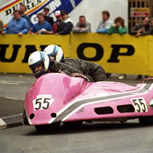 Ward Scarth & Lindsay Scarth (Yamaha) 1988 Sidecar TT
