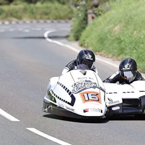 Wayne Lockey & Matthew Rostron (Honda LCR) 2022 Sidecar TT