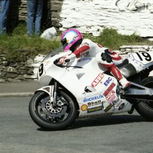 The White Charger: Steve Hislop (Abus Norton) 1992 Senior TT