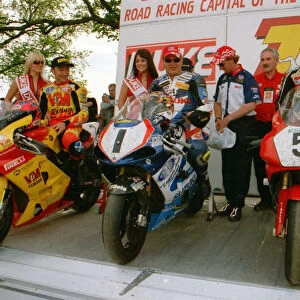 Winners 2002 Formula One TT