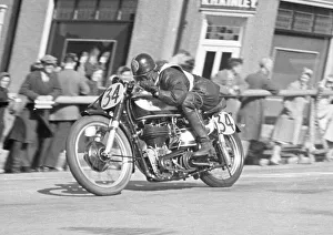 Images Dated 18th August 2022: 1950 MGP 727i